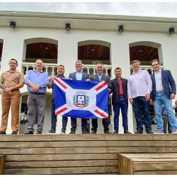 Ato cívico marcou os 152 anos de emancipação política de Campo Largo